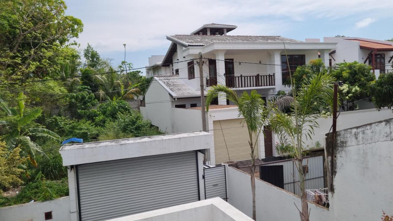 Vidushi Home Minuwangoda Ngoại thất bức ảnh